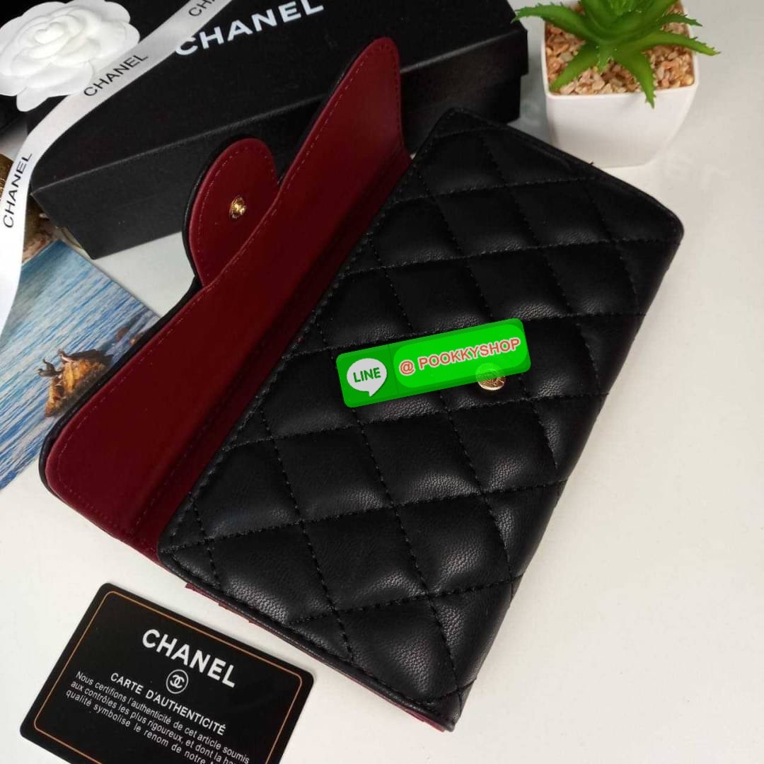 CHANEL ZIP LONG WALLET (CH366) VIP GIFT WITH PURCHASE (GWP) พรีเมี่ยมกิ้ฟ Limited Edition จาก CHANEL Duty Free **กระเป๋าสตางค์ใบยาว แบบพับ 3 ตอน ใช้งานแบบจุใจมาก ทรงสวย หรูหราอย่างมีระดับ ขนาดเหมาะมือ หยิบจับง่าย ภายในมีช่องใส่บัตร ธนบัตร และสามารถใส่เหรี