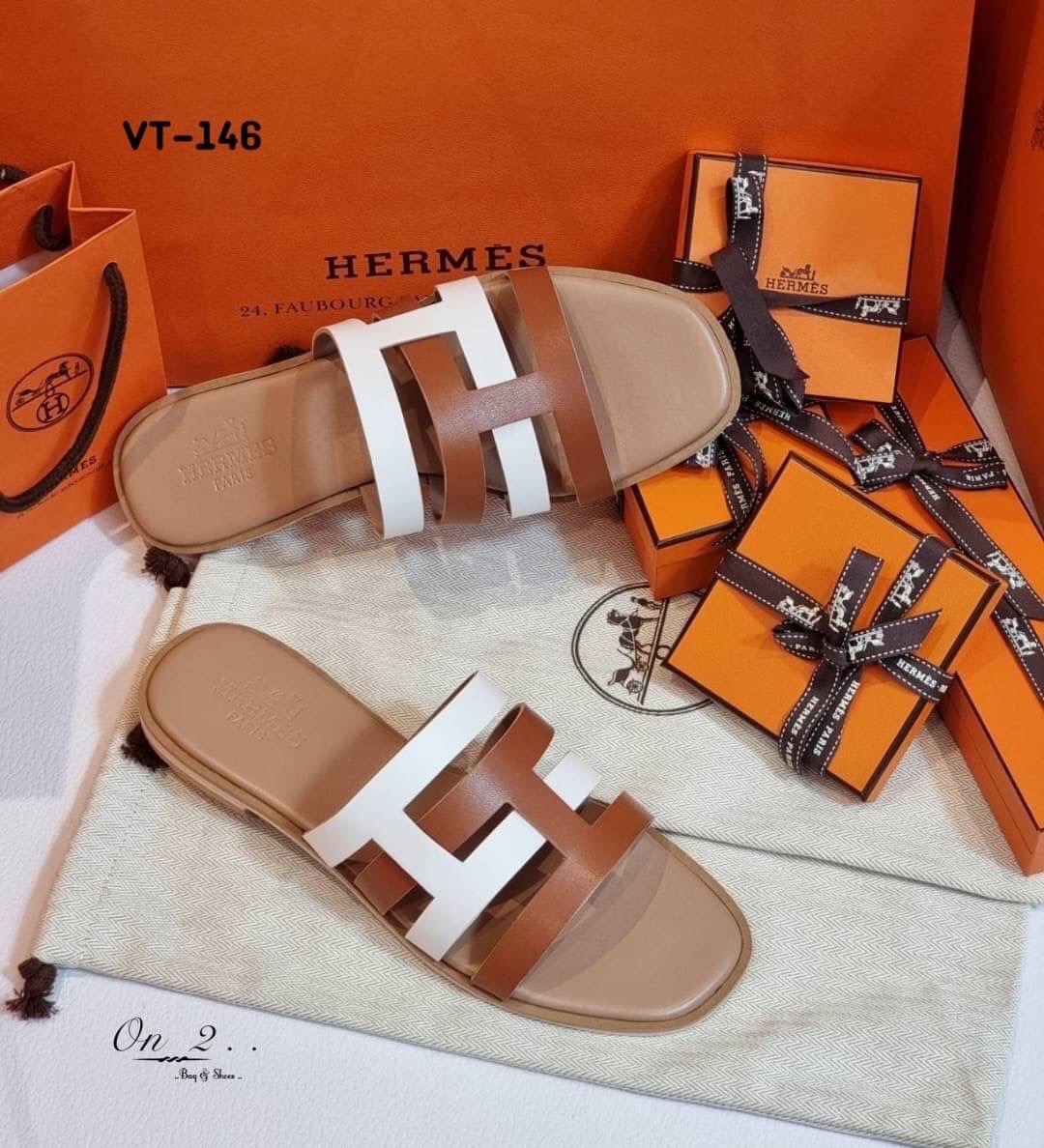 รองเท้าแตะสวม Hermes amica หน้าสานทูโทน ทรงสวยเสริมพื้นนิ่มใส่สวย งานปั้มแบรนด์ค่ะ