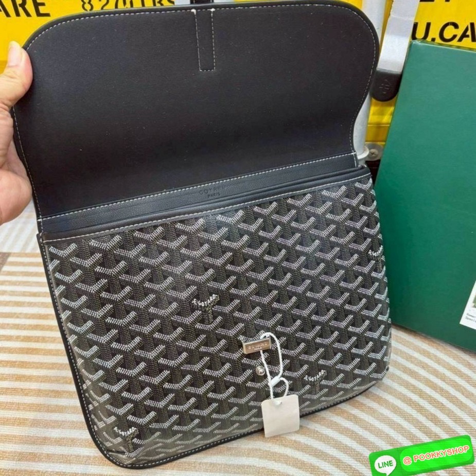 🕊️ พร้อมส่ง | Goyard Coursier Messenger bag กระเป๋าแมสเซ็นเจอร์ดีไซน์ใหม่ กะทัดรัดใช้งานได้อย่างคล่องตัว เหมาะมากสำหรับสายสปอร์ต ที่สุดของความหรูตอบโจทย์การใช้งาน ใบจริงสวยงามตามรูปค่ะ