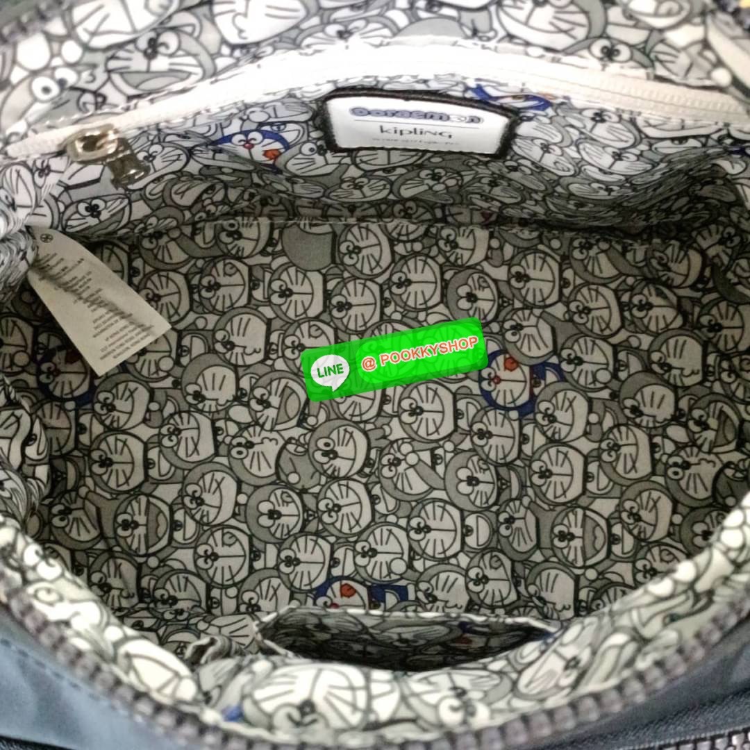 Kipling GABBIE Mini Doremon Blue กระเป๋าสะพายข้างรุ่นใหม่จาก Kipling X Doremon Collection วัสดุด้านนอก Nylon + ซับใน Polyester