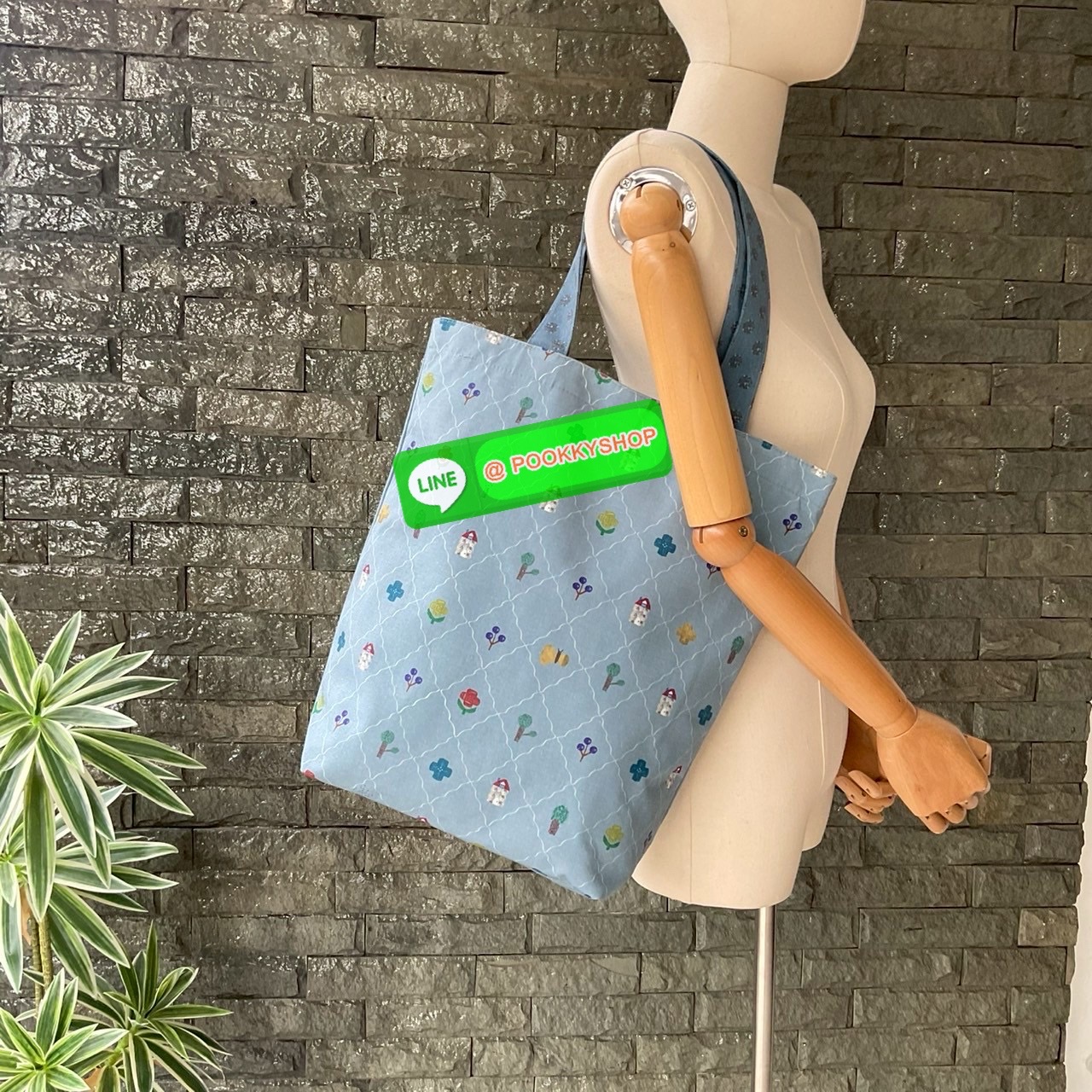 Japanese Kusuguru คุซูกุรุญี่ปุ่นแท้ กระเป๋าสะพายทรง Tote Matilda สะพายไหล่ ปักลายแมวขนนุ่มน่ารักมาก