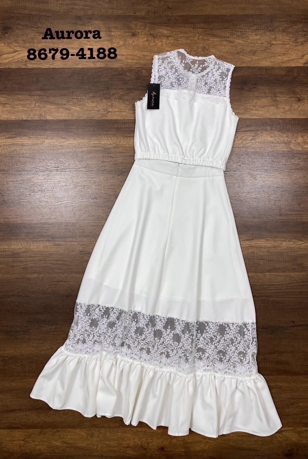 ชุดเซทแฟชั่น Setเสื้อโทนสีขาว งานผ้าดี๊ดี ผ้าดีมาก ทรงปล่อยๆ ใส่สบายๆ ด้านบนแต่งซีทรูลูกไม้