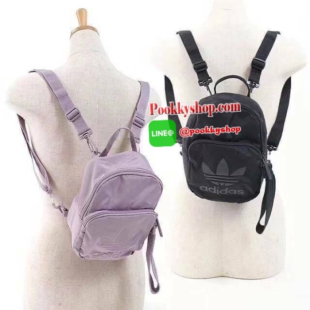 Adidas Mini shoulder bag & Backpack กระเป๋าเป้สะพายหลัง ขนาดmini เปิด-ปิด ด้วยซิป วัสดุ Nylon น้ำหนักเบา ภายโล่ง ใส่โทรศัพท์ กระเป๋าตังค์ได้ มีช่องซิปด้านหน้า1ช่อง มีสายสะพาย2เส้น สะพายข้างหรือเป้ได้ สีน่ารักๆ เข้าได้กับเสื้อผ้าทุกสีเลยค่า!!