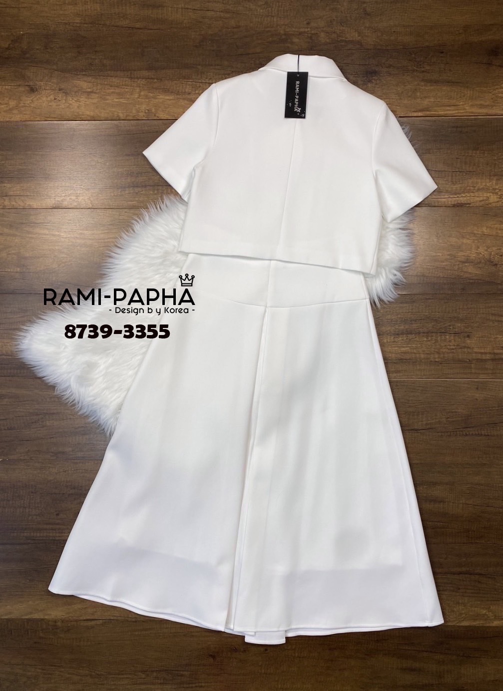 ชุดเซทแฟชั่น เสื้อแขนสั้น ดีเทลสุดเก๋ กระดุมหน้าสีทอง กระโปรงทรงเอ A-Line ดีไซน์สวยเก๋