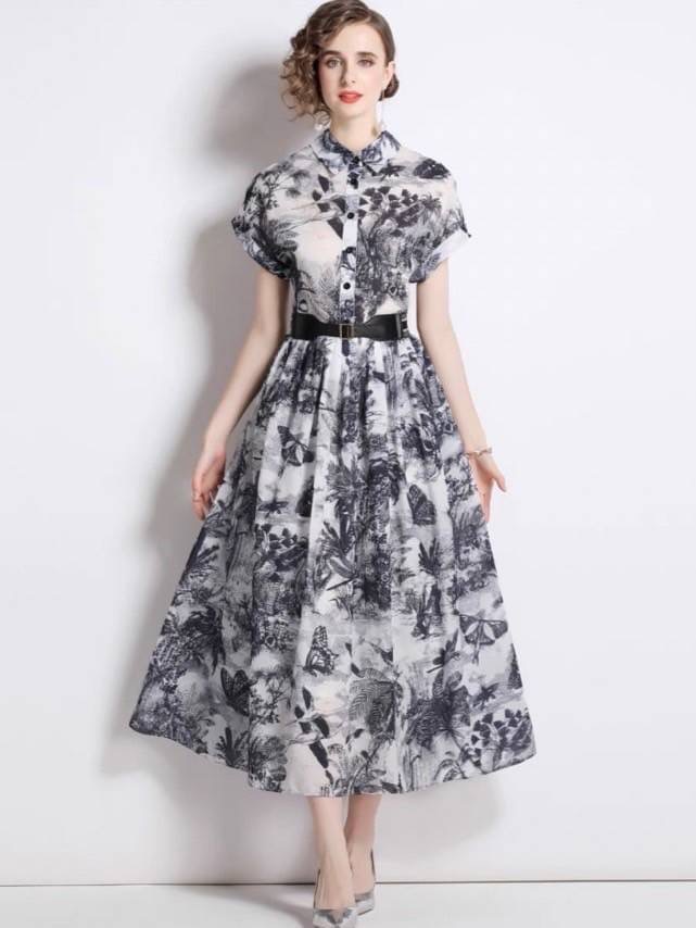 เซท 2 ชิ้น เดรสเชิ้ตทรงนี้ใส่สบายแขนสั้นคอปกกระดุมหน้า ปลายแขนพับ กระโปรงบานออก งานพิมพ์ลายทั้งชุดคมชัดงานสวยม๊ากกก มีซับใน มาพร้อมเข็มขัดแบรนด์ แมทซ์กันเอวี่เดย์เดรสลุคนี้เอาอยู่ค้าา