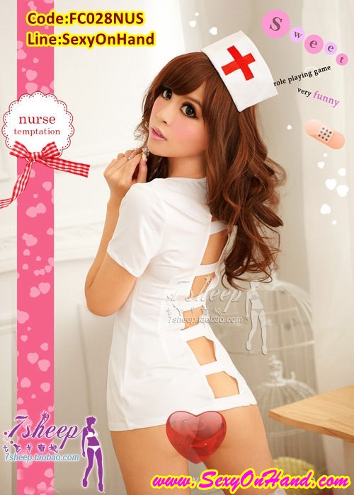 ดคอสเพลย์ พยาบาล แสนสวย ชุดเดรสสั้น เนื้อผ้ายืด คอวีเว้าลึก ด้านหลังแต่งเว้า โชว์ความเซ็กซี่ บาดใจสุดๆค่า +G-string +คาดผมพยาบาล +ถุงน่องตาข่ายเขุ้าชุดคะนางพยาบาล สีขาว
