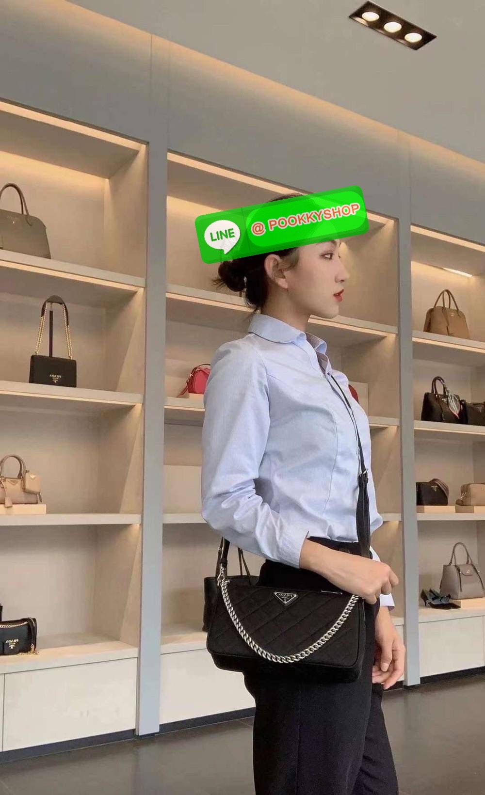 New Arrivals!!! PRADA BAG VIP GIFT WITH PURCHASE (GWP) พรีเมี่ยมกิ๊ฟสุดหรู จากแบรนด์PRADA วัสดุNylon กันน้ำ ขนาดกำลังดี อะไหล่เงิน ด้านในโล่งมี1ช่องซิป สายยาวถอดสายได้ ปรับระดับได้ น้ำหนักเบา มาพร้อมถุงผ้าและกล่องแบรนด์สุดหรู ไม่ควรพลาดเลยค่า