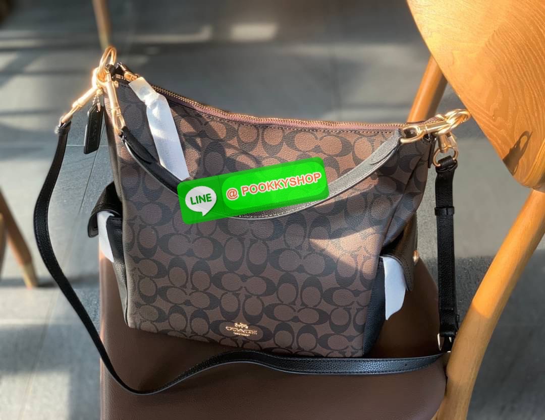 COACH PENNIE SHOULDER BAG ((C1523)) พร้อมส่ง! ✔️กระเป๋าหิ้ว//คล้องไหล่//สะพายข้างได้ สุดคุ้ม! ✔️ใบใหญ่ ทรงสวยใส่ของได้จุมาก หนังแท้ หนังนิ่ม สัมผัสแล้วหลงรักแน่นอนค่ะ ✔️ปากกระเป๋ากว้าง ล้วงหยิบของสะดวกมากๆ ภายในกระเป๋าโล่งกว้าง สัมภาร