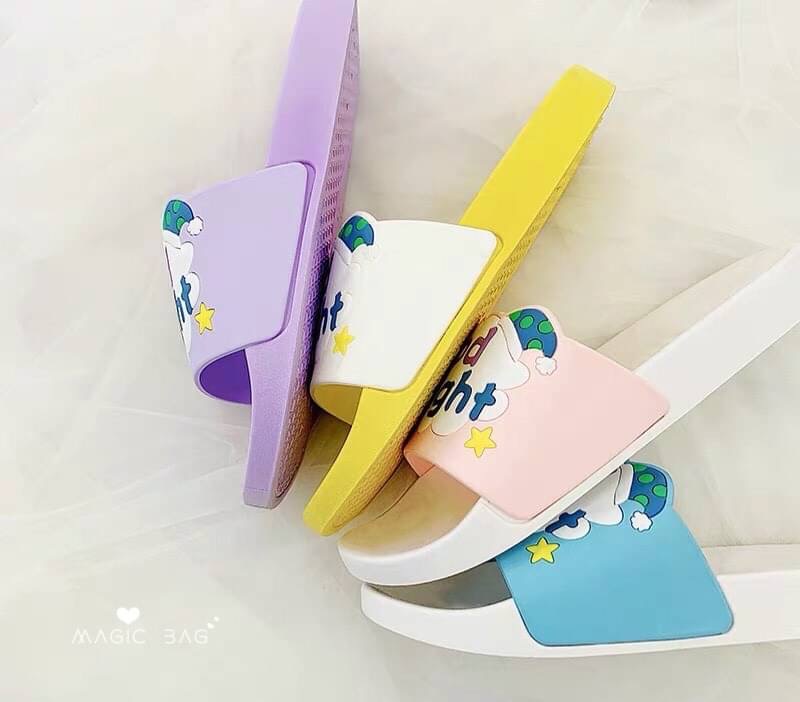 รองเท้าแตะน้องหมี แบร์ แบร์ สวยนุ่มละมุนมากที่สุดเลยค่า สีน่าร้ากกก ตัดสี 2 Tone อีกต่างหาก สีพาสเทลมากกกกก ใส่สบายแน่นอนนุ่มหนึบเลยค่า