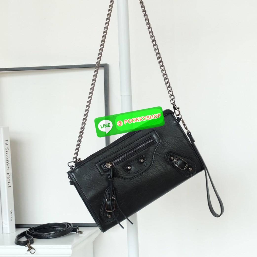 กระเป๋า 𝗖𝗥𝗢𝗦𝗦 𝗕𝗢𝗗𝗬 & 𝗖𝗟𝗨𝗖𝗧𝗛 𝗕𝗔𝗚 รุ่นขายดีเข้าเพิ่มตามคำเรียกร้องค่า รอบนี้ ทำสีออกมา 2 สีโทนเย็นตัดกับอะไหล่สีด