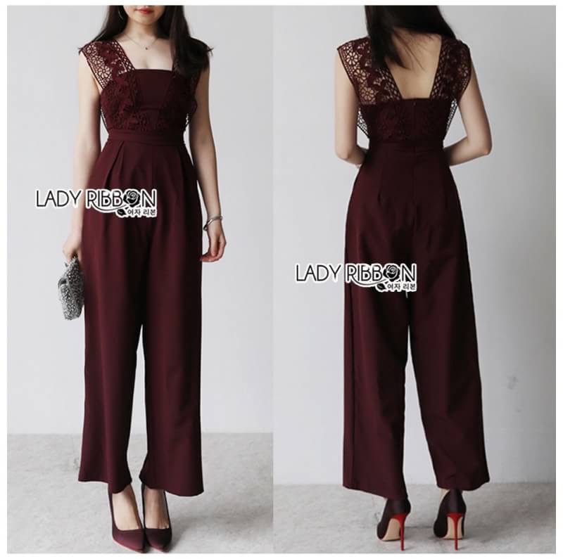 Lady Ribbon's Made Lady Veronica Feminine Chic Lace & Crepe Jumpsuit จัมป์สูทผ้าเครปตกแต่งลูกไม้เรียบๆ ตัวนี้เหมาะกับสาวออฟฟิศแต่งตัวไปทํางานเก๋ๆแบบเฟมินีน หรือจะใส่ไปเที่ยวช่วงวันหยุดก็ดูดีค่ะ ตัวชุดจะเป็นทรงเกาะอก แต่มีสายเป็นผ้าลูกไม้ขึ้นมาจากเอว