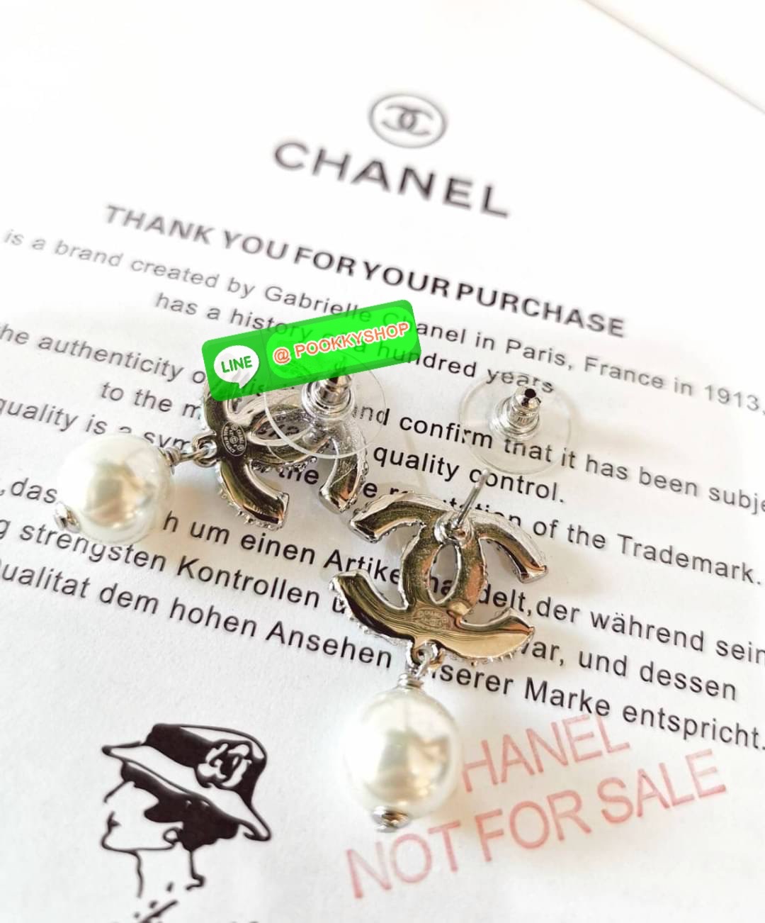 พร้อมส่งความสวย Rare items ห้ามพลาด! แพ็คสุดคุ้มX3! CHANEL EARRING & BROOCH SET VIP GIFT WITH PURCHASE THE ORIGINAL PACKAGE (GWP) ชุดกิ๊ฟเซทของกำนัลสุดเลอค่าจากการแลกคะแนนสะสมสำหรับลูกค้าสมาชิก VIP CHANEL DUTYFREE ไอเท็มหายากชวนสะสมมาเป็นชุดทั้งตุ้มหูและเ