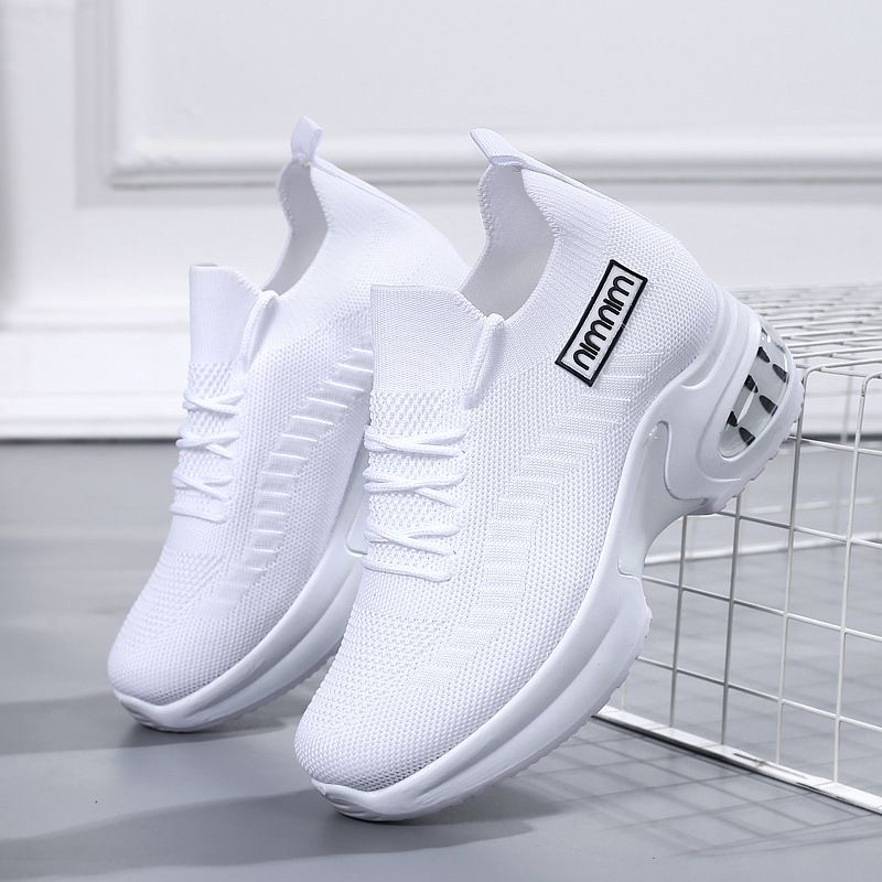 NEW ITEM แฟชั่นเสริมส้นมาแรง!! รองเท้าสลิปออนผ้ายืดเสริมพื้น 5c.m. แต่งเชือกผูก ทรงสโลป วัสดุเนื้อผ้ายืดกระชับเท้า เนื้อหนาคุณภาพดี ขอบยางยืดเพิ่มความยืดหยุ่นในการสวมใส่ ใส่แล้วดูขาเรียวยาวสุดๆไปเลย ตัวพื้นรองเท้าเป็นยางพารากันลื่นได้ดีจ้า งานสวยเก๋น่ารัก