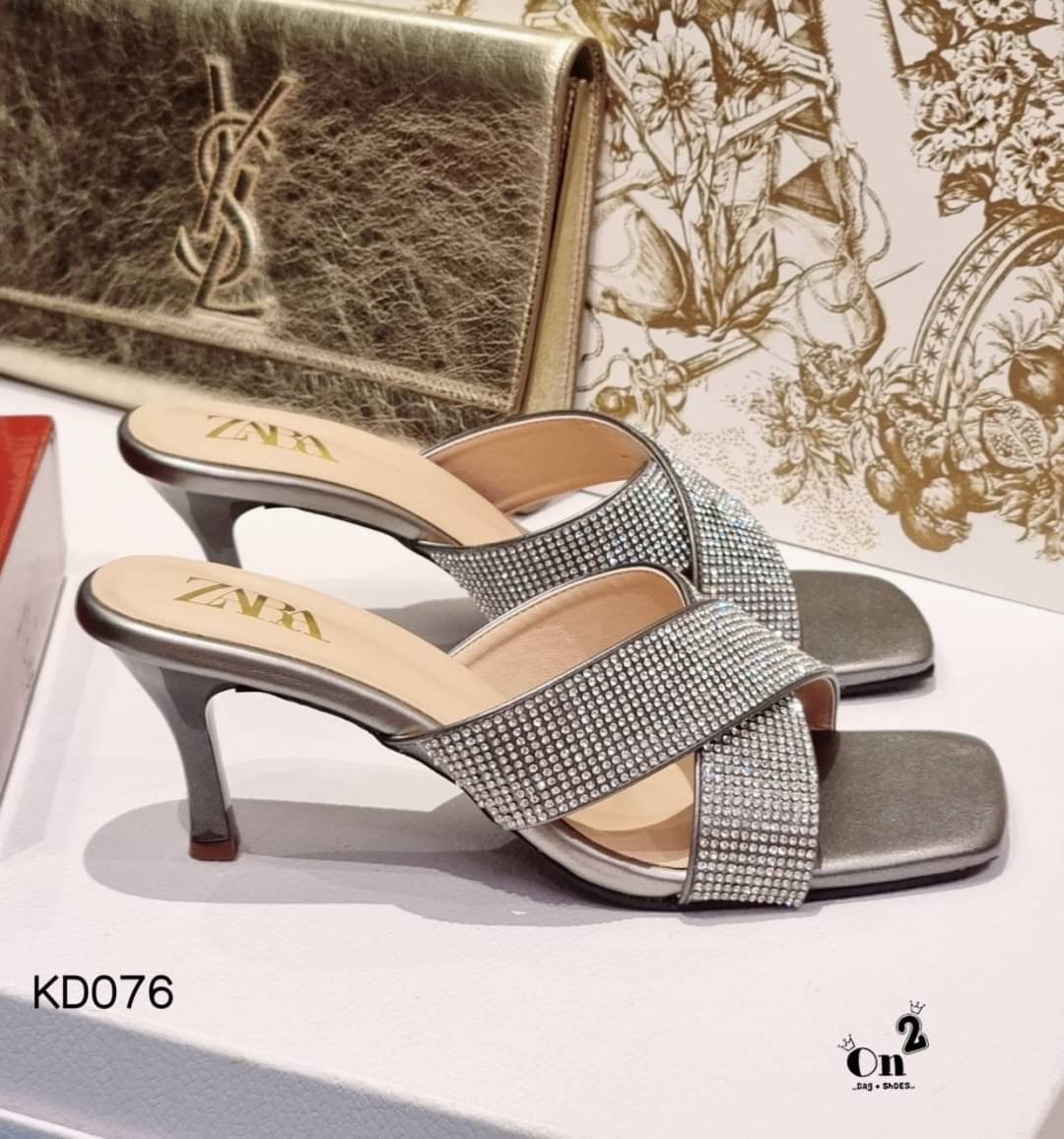 รองเท้าส้นสูง Zara หน้าไขว้ประกายเพชรสูง 3" งานสวยหรูอัพลุคให้ดูแพง ใส่ง่ายเข้าได้กับทุกชุดค่ะ