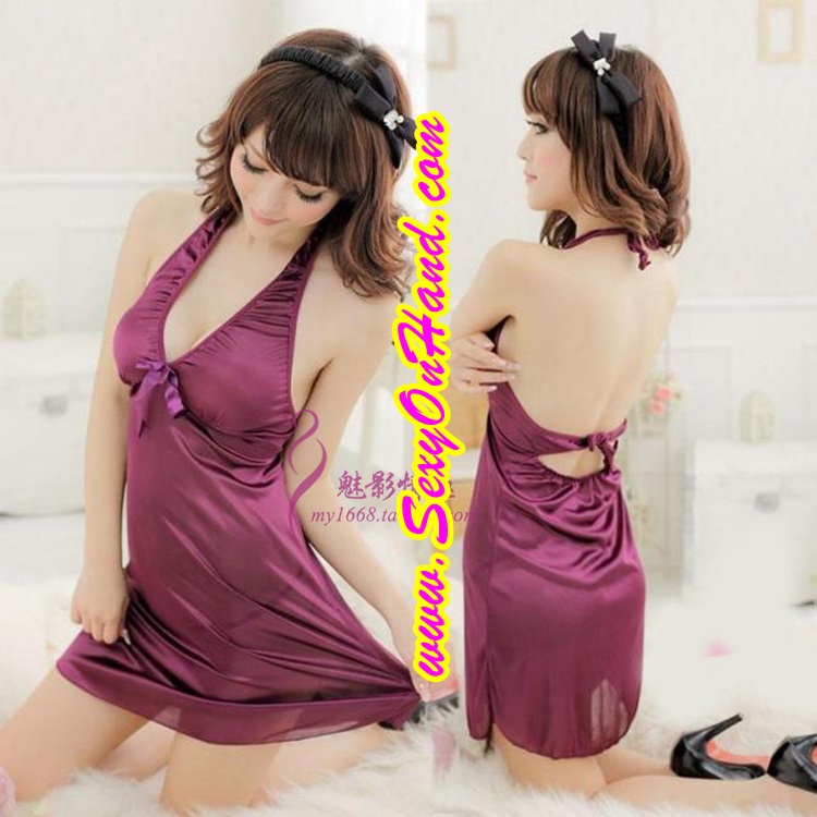 ชุดนอนเซ็กซี่ ชุดนอน ซาติน คล้องคอ สีม่วง แต่งริบบิ้นกลางอก ด้านหลังติดระบาย และแต่งเว้าหลัง พร้อมเชือกมัด เพิ่มลูกเล่นเก๋ๆ ให้กับชุดคะ + G string เข้าชุดคะ
