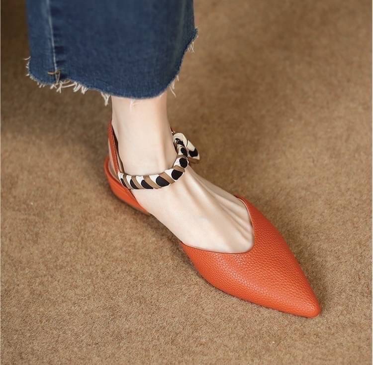 พร้อมส่ง👠👠👠รองเท้ารัดส้น คาดสายผ้า ทรงหัวแหลม ซับหนังนิ่ม ใส่สบายมาก น่ารักค่ะ บอกเลย สวยมากจ้า