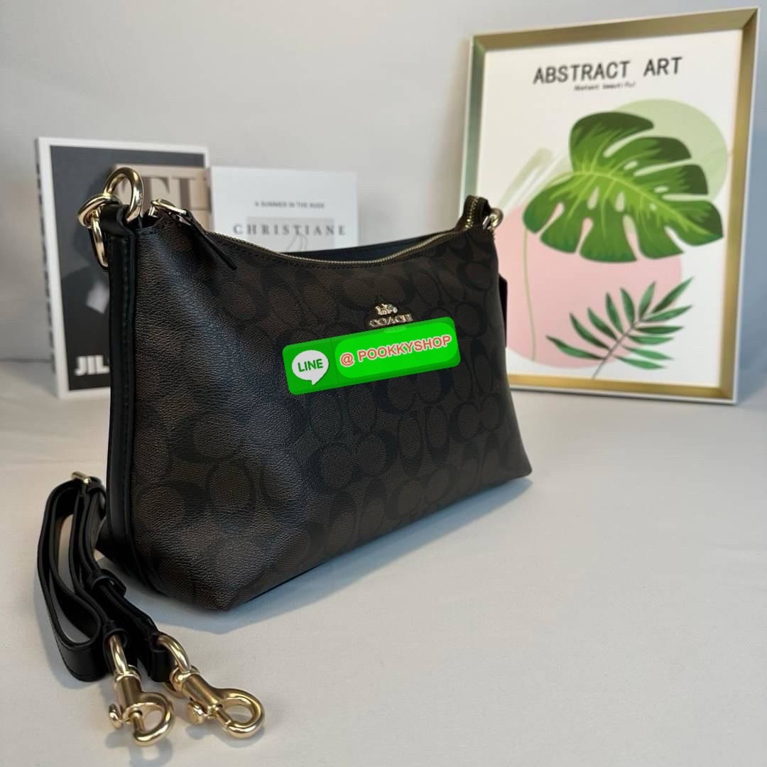 กระเป๋าสะพาย LEWIS IN SIGNATURE CANVAS ( COACH F85696) กระเป๋าหนังลาย C ผ้าใบเคลือบซิกเนเจอร์ พร้อมรายละเอียด หนัง เรียบ] ภายในกระเป๋ามัลติฟังก์ชั่น ปิดด้วยซิป ซับในผ้า