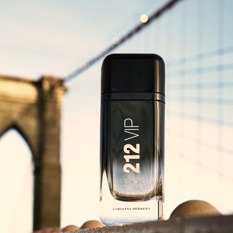 น้ำหอม Carolina Herrera 212 Vip Black EDP 100ml
