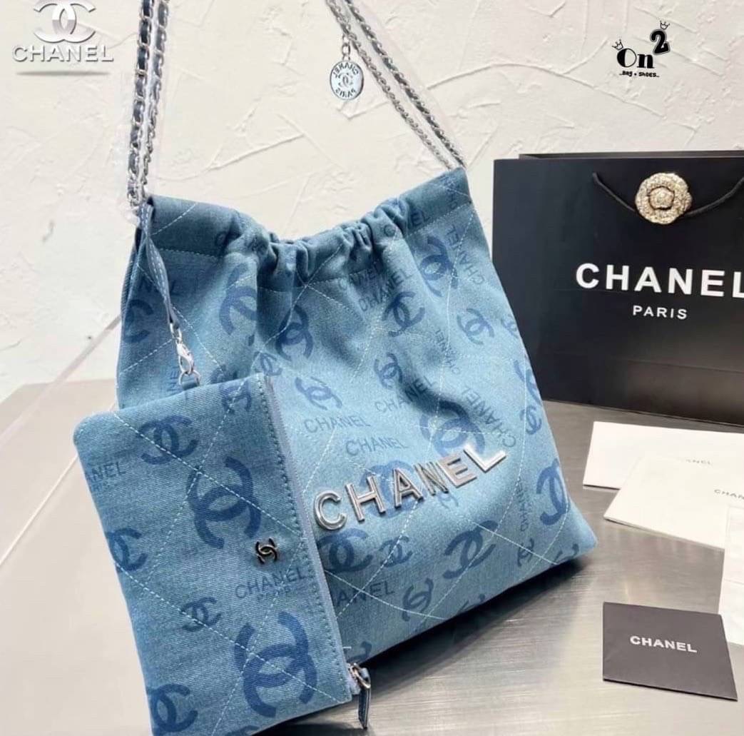 CHANEL Bag งาน Mirror.ผ้ายีนส์สวยมาก อะไหล่ทอง มาพร้อมใบลูก คอลนี้เซเลปต้องมีนะค่ะ ใช้งานง่ายได้ทุกลุค ปังสุด สวยเลยค่า