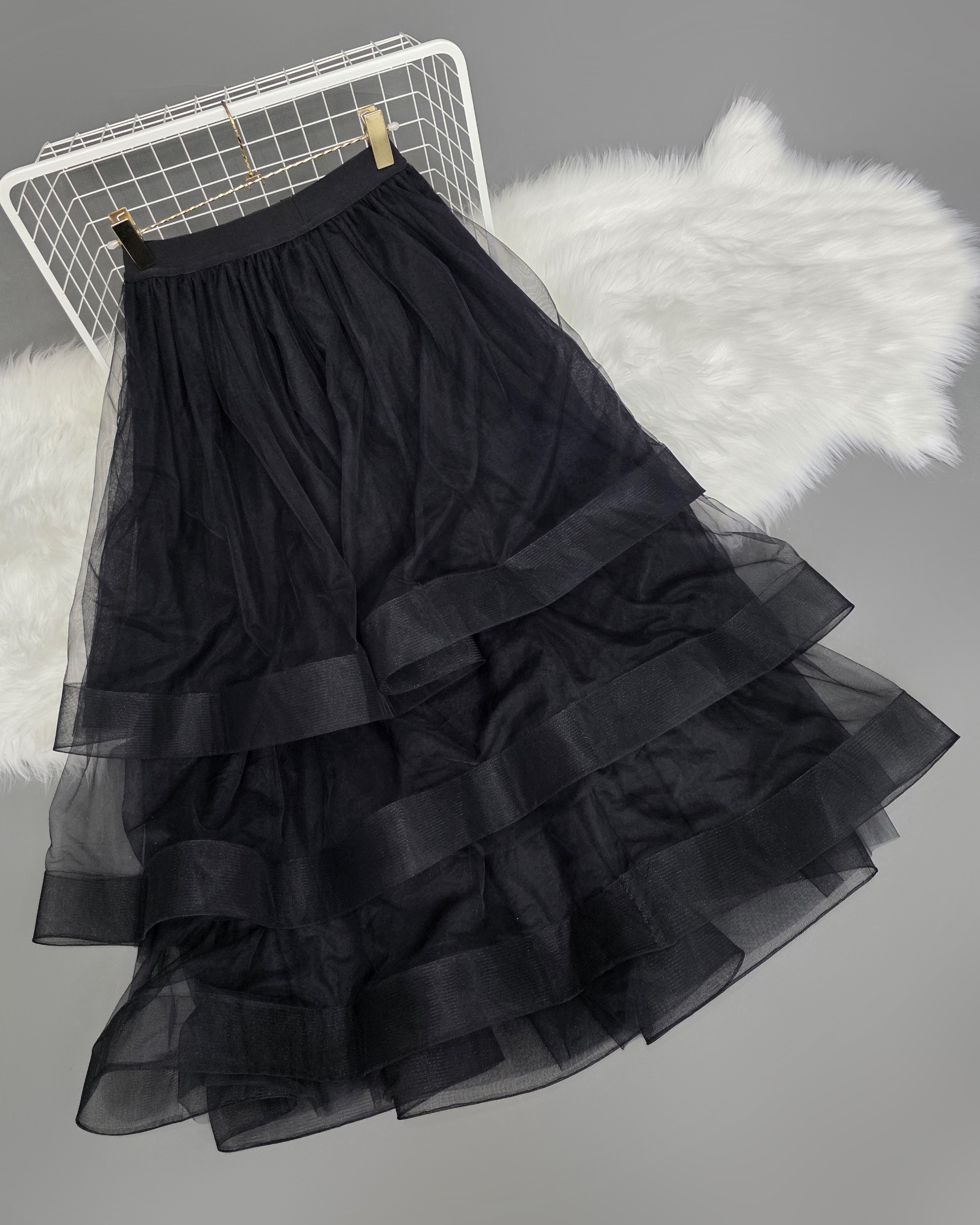 กระโปรงแฟชั่น กระโปรงยาว ดีเทลผ้าระบายวงกลมซ้อนกัน 3 ชั้น