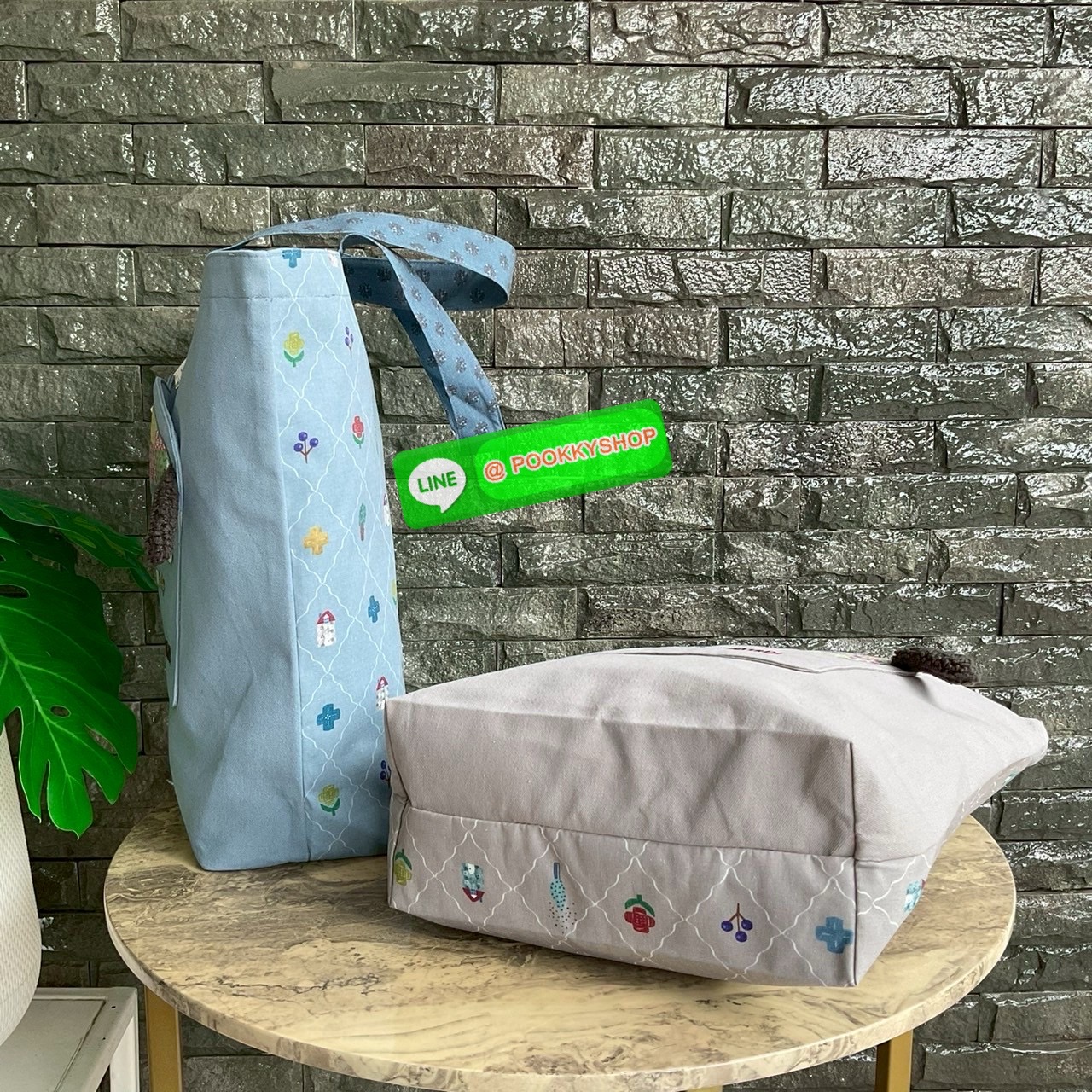 Japanese Kusuguru คุซูกุรุญี่ปุ่นแท้ กระเป๋าสะพายทรง Tote Matilda สะพายไหล่ ปักลายแมวขนนุ่มน่ารักมาก