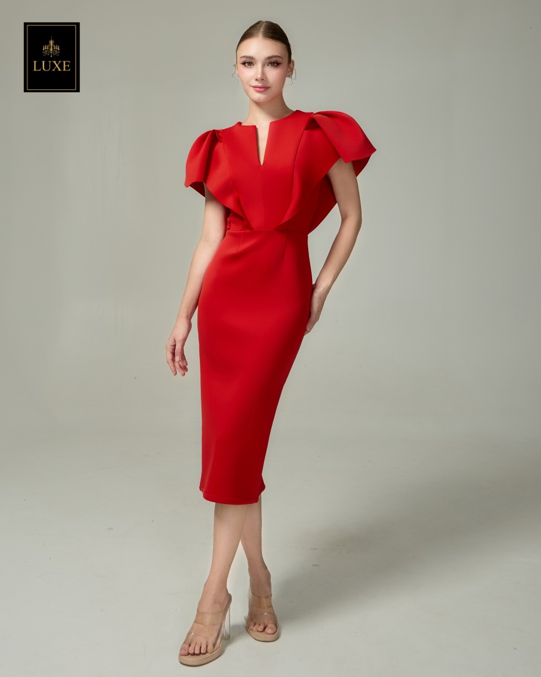 เดรสแฟชั่น เดรสเสื้อคอกลมผ่าหน้า แขนระบาย กระโปรงทรงสอบ