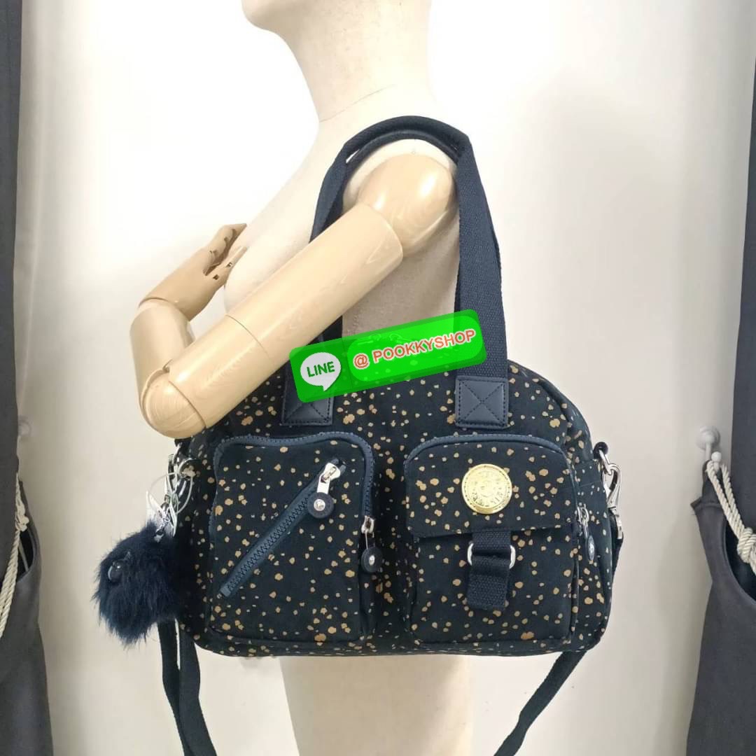 Kipling Women’s Defea Top-Handle Bag (ผ้าหนา) กระเป๋าถือหรือสะพายจาก Kipling วัสดุทำจาก Nylon + Polyester