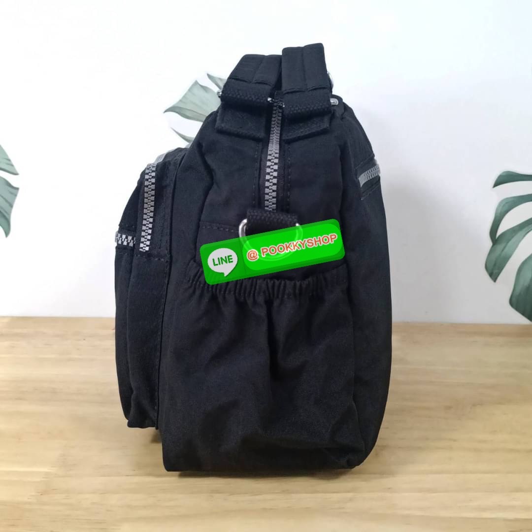 KIPLING Square Handbag & Shoulder bag กระเป๋าถือหรือสะพายข้าง ขนาดกลาง วัสดุ Polyester 100%