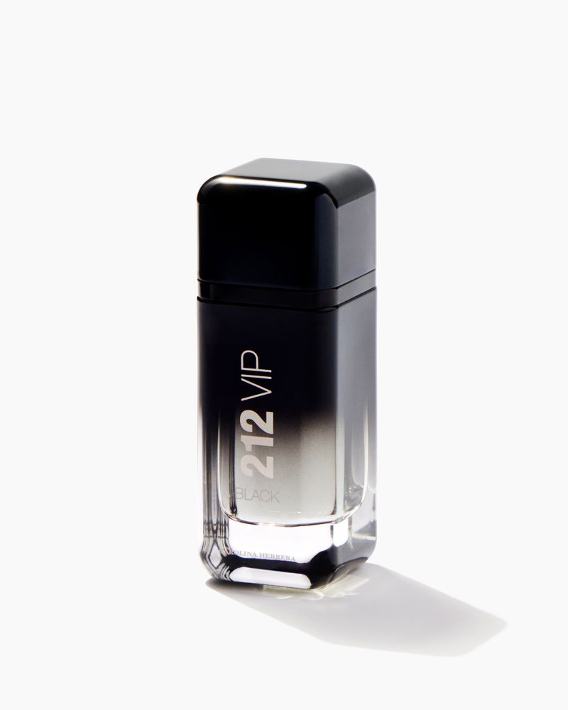 น้ำหอม Carolina Herrera 212 Vip Black EDP 100ml