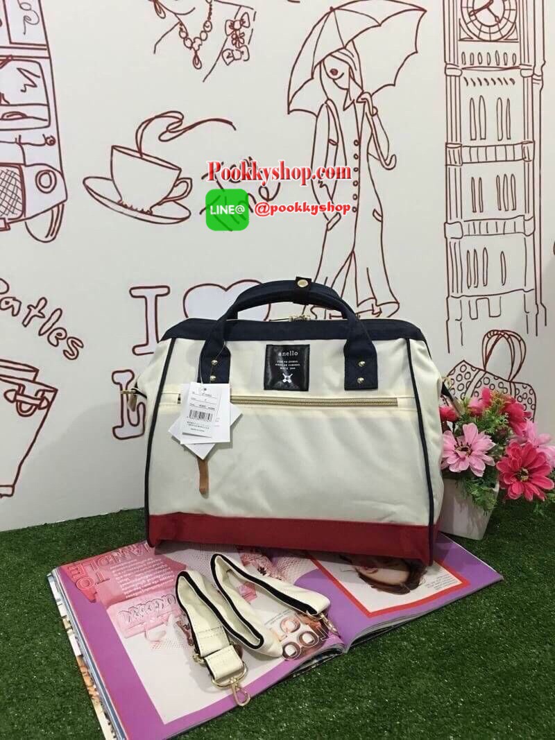 ANELLO 2 WAY POLPESTER CANVAS BOSTON BAG รุ่นใหม่ล่าสุดจากแบรนด์ที่ทุกคนรู้จัก รุ่นนี้วัสดุผ้าแคนวาสเนื้อนิ่มและน้ำหนักเบา ปากกระเป๋ามีโครงเป็นเอกลักษณ์จุดเด่น หูสูง 20 ซม. ด้านหน้ามีช่องซิปใส่ของได้ เปิดปิดด้วยซิปคู่ ภายในกว้าง ใบใหญ่ ใส่หนังสือหรือ A4 โ