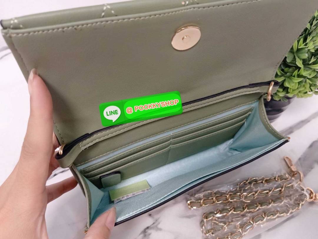 Lyn กระเป๋าสตางค์ สะพายข้าง คอลเล็คชั่นใหม่ สายสะพายสามารถถอดออกได้นะคะ