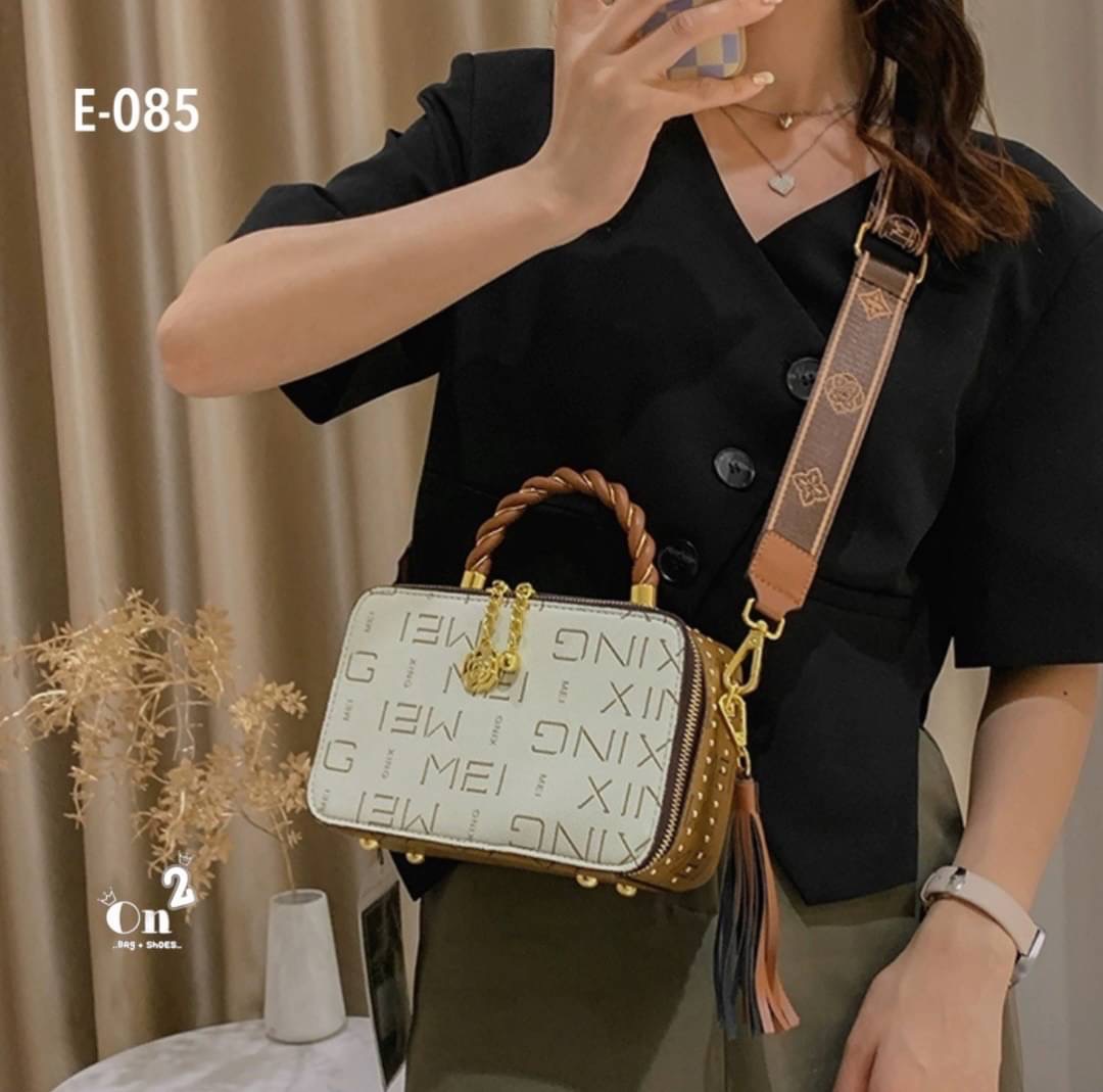 Must have 🔥✨ ทรง tote งานสไตล์แบรนด์ พร้อมส่งงานดีมาก ใช้ได้ตลอดกาล แนะนำว่าควรมีไว้เลยค้า ลายโมโนแกรม งานปังสวย คุณภาพสุด