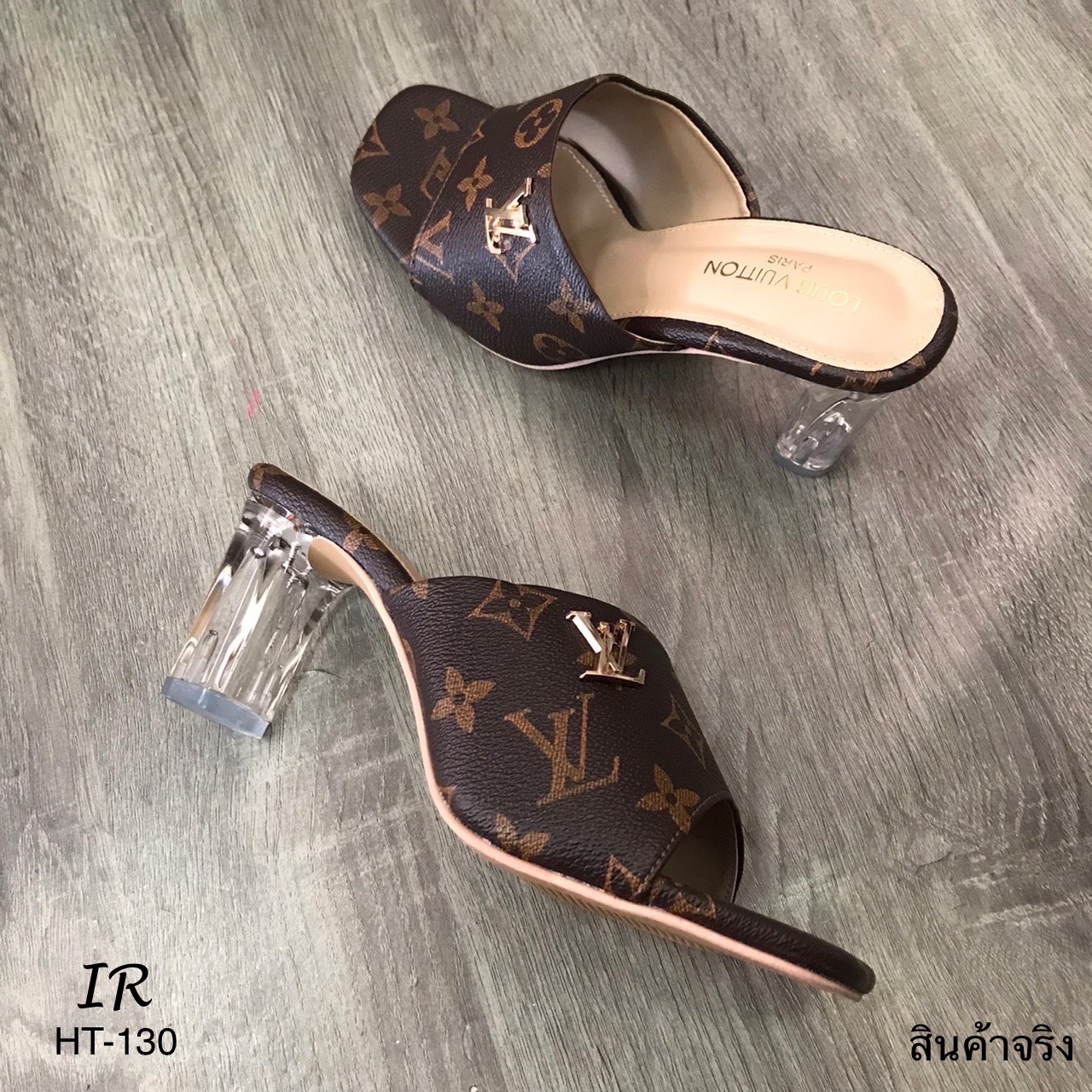 HT-130 แบบขายดี!!! พร้อมส่ง สวยเกินต้าน LV ตัวใหม่ สวย หนังสวยพรีเมียมเทียบแท้ อะไหล่งานตอก ส้นแก้วใสสูง 3 นิ้ว ไม่ใช่เกรดตลาดล่างนะคะ มาน้อยมากจ้า