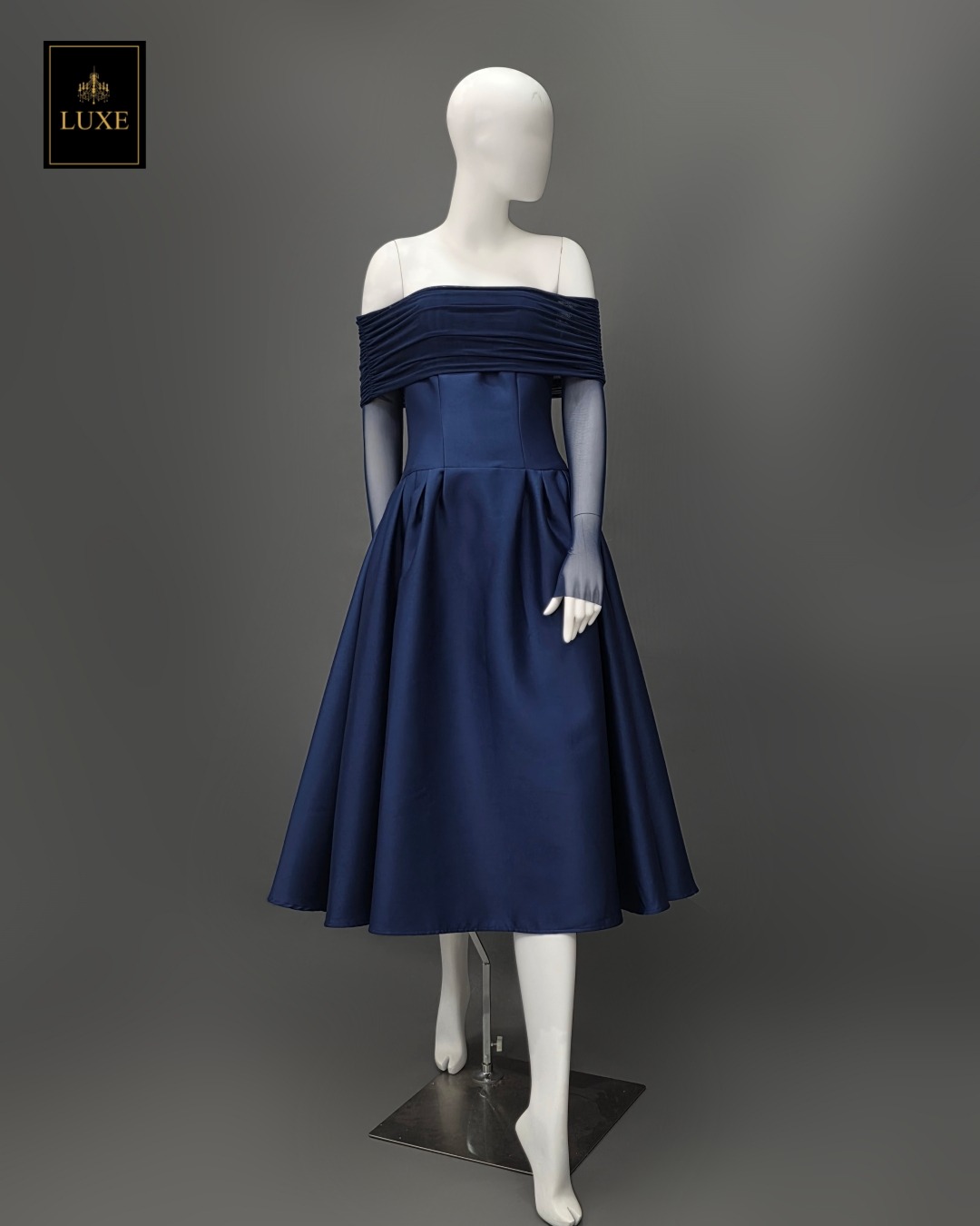 เดรสแฟชั่น เดรสเสื้อแขนยาวเปิดไหล่ กระโปรงยาวคลุมเข่า แขนเสื้อซีทรู