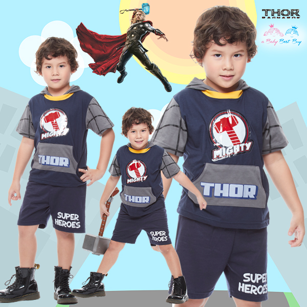 ฮ ( 3-4-5 ปี ) ชุดแฟนซี เด็กผู้ชาย Super Hero - The Avengers - Thor สีเทา เสื้อแขนสั้นมีไฟกระพริบตรงหน้าอก มีหมวก(ฮู้ด) มีกระเป๋าตรงหน้าท้อง กางเกงขาสั้น ชุดสุดเท่ห์ ใส่สบาย ลิขสิทธิ์แท้ (สำหรับเด็ก3-4-5 ปี)