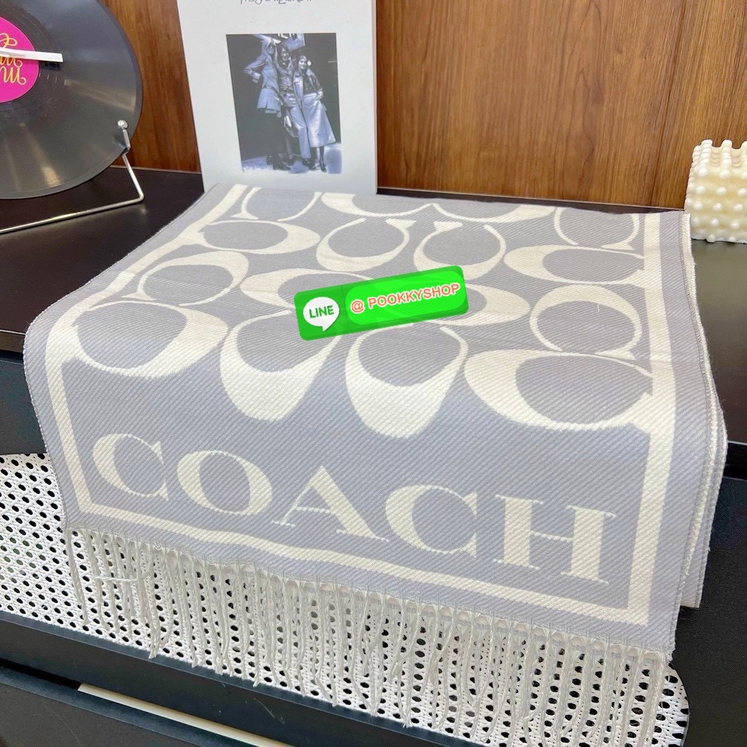 ðCoach Signature Silk and Wool Wrap Scarf ð 70% Wool and 30% Silk āļāđāļēāļāļąāļāļāļ Coach āļāļ·āļāđāļŦāļāđ āļāļāļŠāļąāļāļ§āđāļāļŠāļĄāđāļŦāļĄ āđāļāļ·āđāļāļāļļāđāļĄ āļĨāļēāļĒ Signature Coach Signature Silk and Wool Wrap Scarf Oatmeal
