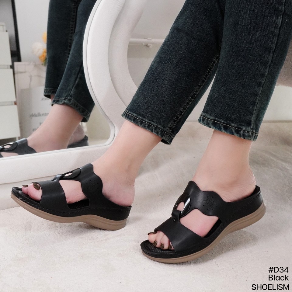 คู่โปรดแบบไม่รู้ตัว! รองเท้าสุขภาพ สายแฟต้องกดเลิฟ ส้นสูงนิด ๆ พื้นนุ่มรองรับสรีระเท้าของสาวๆได้ดี เดินเพลินทั้งวัน ของมันต้องมีเก็บไว้ ไม่ใส่ตอนนี้ จะใส่ตอนไหน!