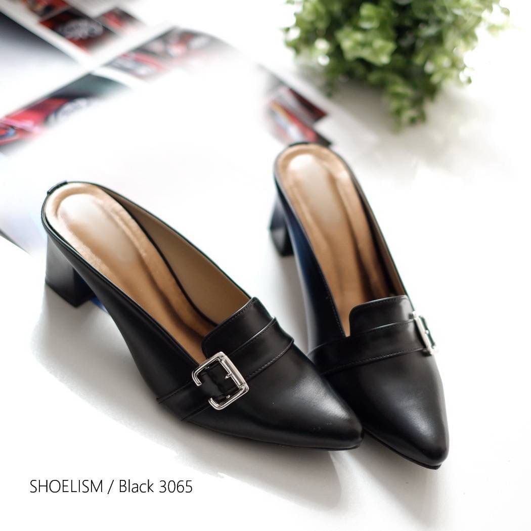 แบบขายดี รองเท้าคัชชูหน้าเรียว ใส่แล้วสวย ดูดี ไปหมดทุกองศา! ใส่สบาย ไม่หลุดเทรนด์ อัพลุคให้ดูเป็นสาวมั่นเต็มตัวเก๋ ใส่กับกระโปร่งก็แมท ใส่กับกางเกงก็ดูมีสไตล์ !!