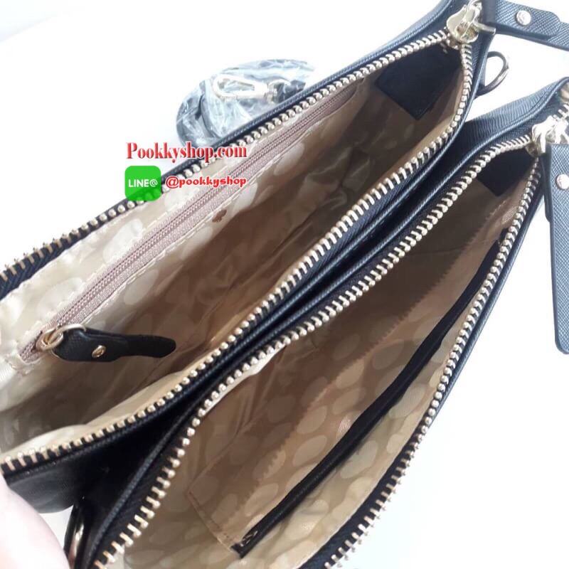 BEST SELLER!! KATE SPADE 2 ZIPS CROSSBODY BAG กระเป๋าสะพายครอสบอดี้ ทรงน่ารัก เปิดปิดกระเป๋าด้วยซิป2ช่อง ด้านในมีช่องซิป อีกด้านมีช่องใส่ของ หนังนื่ม นุ่มมือ สายสะพายเลื่อนปรับระดับได้ สามารถใส่กปต.ยาว ได้พอดีน้าา บอกเลยว่า เริ่ดมากจริงๆ คุ้มค่าราคาที่สุด