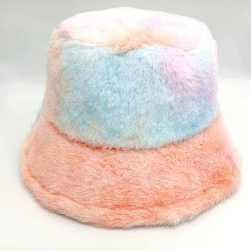 🍑NEW🍑 หมวกขนสีรุ้ง สุดคิ้วท์ มีแพลนเที่ยวจัดด่วนเลยค่า ห้ามพลาด