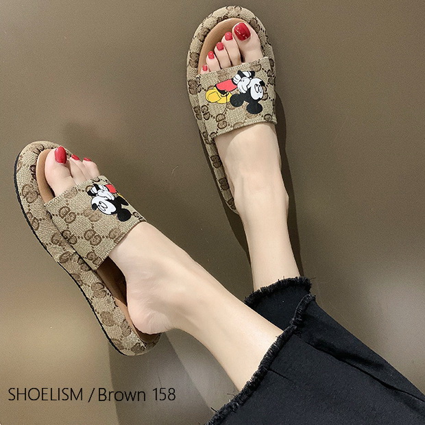 รองเท้าแตะทรงสวม มิกกี้สุดฮิต หนังสวย น่ารักมาก หนังนิ่มน้ำหนักเบาใส่กับยีนส์ก็สวย กระโปรงก็เก๋ ใส่สบาย แมทสวยได้ทุกชุด