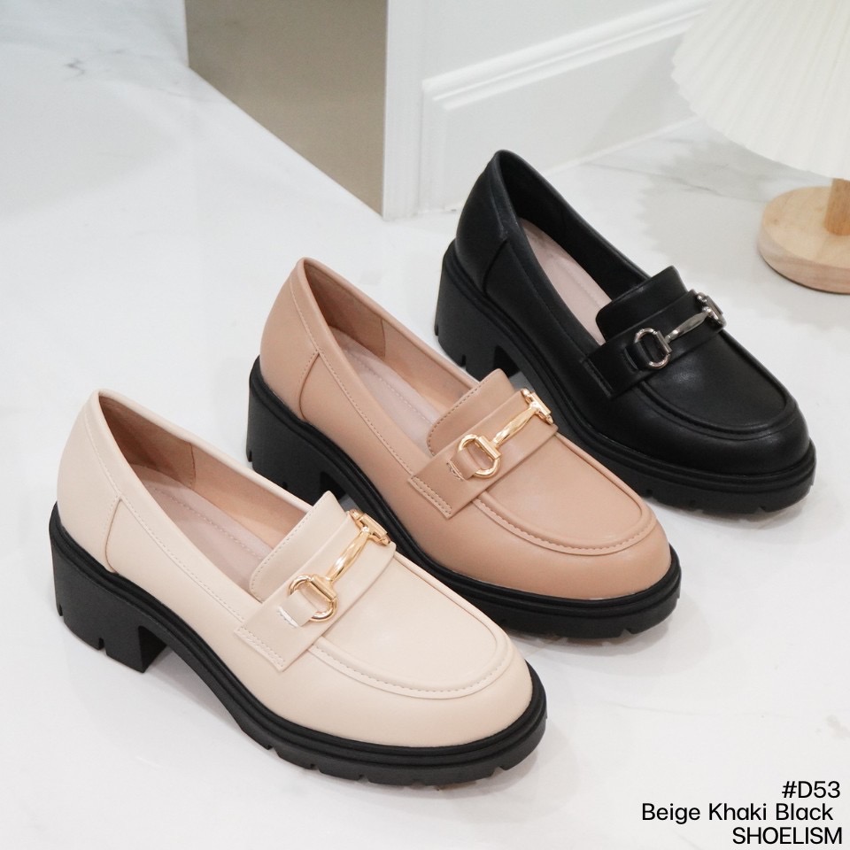 วันไหนๆ ก็ต้องคู่สวย!🥰 Loafers รุ่นใหม่ ที่มาพร้อมดีไซน์หัวมนสุดคลาสสิก สไตล์มินิมอลเกาหลี และพื้นหนานุ่มนิ่มที่เดินสบายตลอดวัน แมทช์ได้ทุกลุค ทั้งหวาน ทั้งชิค ไม่มีเบื่อ! พร้อมให้คุณเลือกช้อปถึง 3 สี สั่งเลย!!