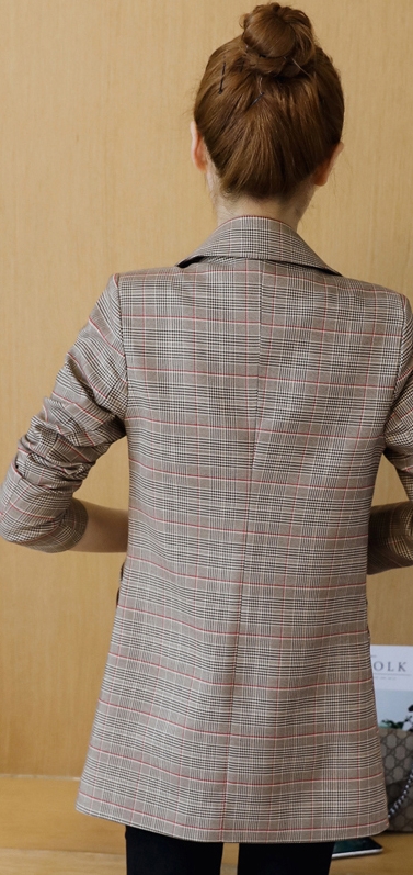 เสื้อผ้าแฟชั่นนำเข้า : เสื้อสูทแฟชั่น พร้อมส่ง เสื้อสูทลายสก๊อต สีโทนน้ำตาล มีปก ตัวยาวคลุมสะโพก เก๋มากๆ ใส่ทำงานได้ แฟชั่นสไตล์เกาหลี มีกระเป๋าใช้งานได้ งานเหมือนแบบแน่นอนค่ะ