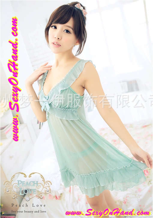 ชุดนอนเซ็กซี่ ชุดนอนซีทรู แต่งพีซทั้งตัว สีเขียวอมฟ้าอ่อน ติดริบบิ้น เนื้อผ้าทิ้งตัว เกรดPremium สวยเซ็กซี่ ยั่วยวนมากๆคะ+G-string