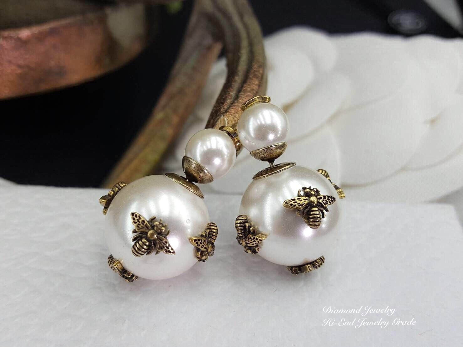 Super Hi-End Quality !!!!! ((เกรด 1:1 ดีที่สุดในท้องตลาด แสตมครบค่ะ)) Dior Tribales Earrings **คอลเลคชั่น Autumn 2018 ใหม่ล่าสุดเลยคร่า** งาน 1:1 เหมือนในช็อปเป๊ะๆ ต่างหูดิออรุ่นใหม่ ล่าสุดชนช็อป ดีไซน์สวยมากๆค่ะ ประดับอะไหล่ทองแอนทีคอย่างดี งานสวยไร้ที่ต