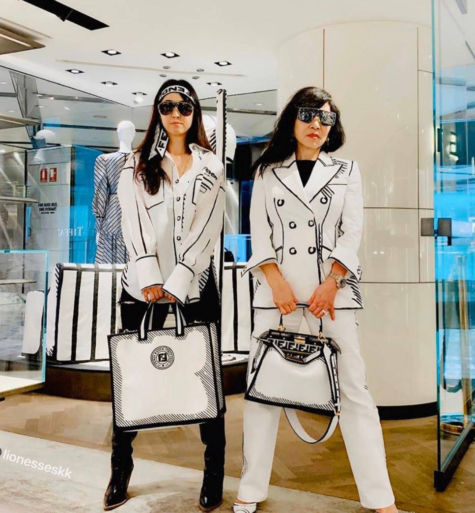 ด่วนค่ะ FF พิกาบู 4D เห็นแล้วร้องกรี๊ด สวยจริงๆงาน มาแรงมากรุ่นนี้ งานสกรีนลายคมชัดลึกแบบมีมิติ ถอดแบบออริจิ ใส่ใจทุกรายละเอียด คลุมลายเส้นได้เลิศมาก มีมาให้เลือก 2 size รับรองไม่ผิดหวัง