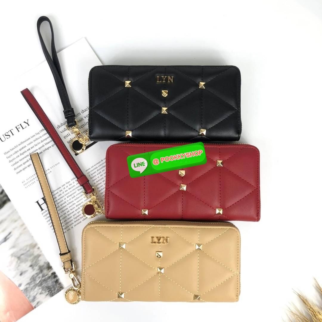 LYN Long Wallet กระเป๋าสตางค์ใบยาว เปิด - ปิดกระเป๋าด้วยซิป ด้านในมีช่องใส่บัตร ช่องใส่ธนบัตร ช่องใส่รูป และช่องซิปใส่เหรียญค่ะ