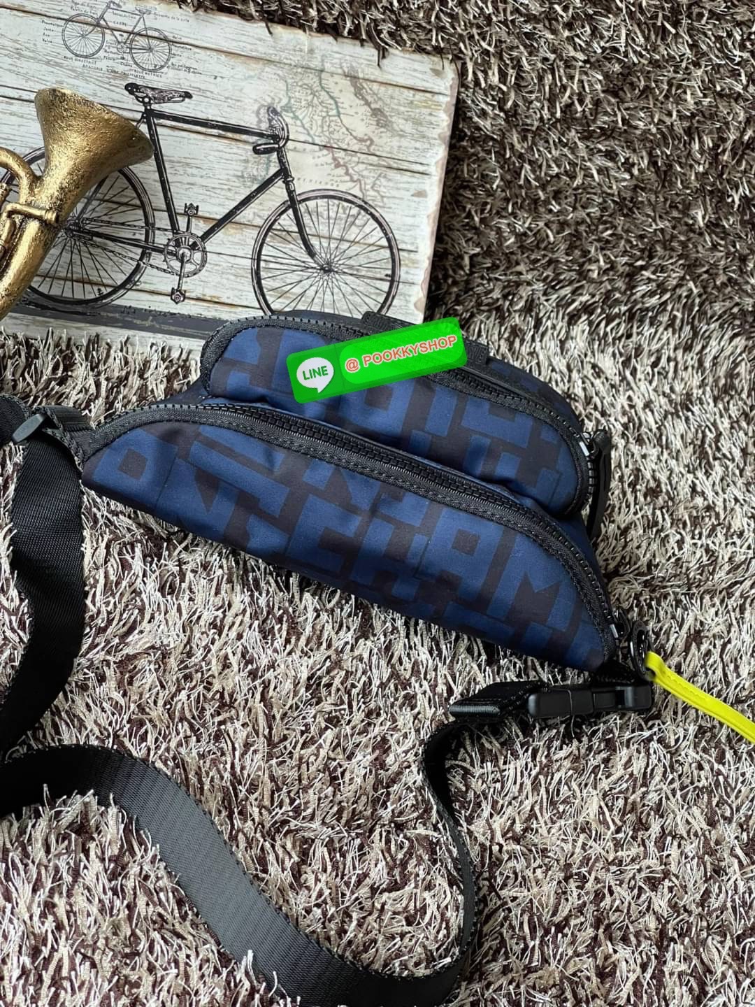 💕LONGCHAMP LE PLIAGE LGP BELT BAG M เท่ห์อย่างมีสไตล์กระเป๋าทรงคาดอกและคาดเอวดีไซน์แนวสปอร์ต เพิ่มความโดดเด่นทันสมัยด้วยลายซิกเนเจอร์ มีช่องซิปที่ใช้งานง่ายช่วยให้คุณหยิบใช้สิ่งของจำเป็นได้อย่างสะดวกและง่ายดาย และผสานสายรัดแบบปรับได้เข้ากับหัวเข็ม