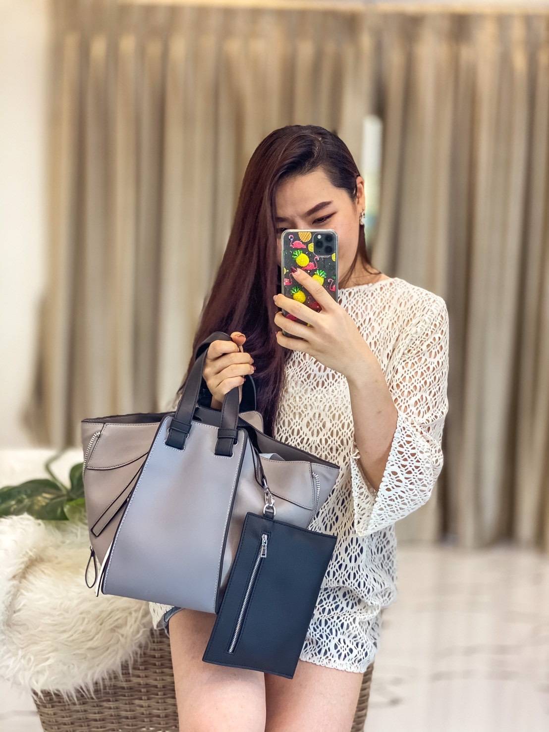 พร้อมส่งค่า 💕Hammock 💕 สิ้นสุดการรอคอย สำหรับรุ่นที่ทุกคนถามหาเยอะที่สุด การันตรีงานคุณภาพ ใช้เวลาผลิตนานสุดถึง 4 เดือน ตอนนี้พร้อมส่งเเล้วค่า Hammock size 30 cm รอบนี้เป็นงานสั่งผลิต งานเนี้ยบ ตัวหนังสวยมากกกก PU premium อย่างดี มีความหนา