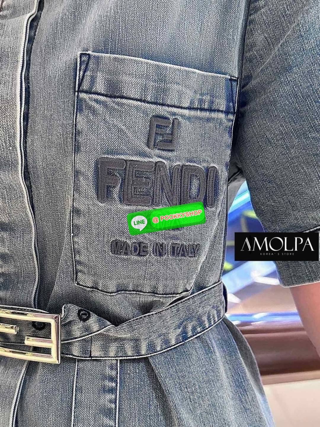 LONG MAXI DRESS FENDI DENIM ยีนส์แท้100เปอ งานไม่หนามาก ใส่สบาย มาพร้อมเข็มขัดผ้า ตัวนี้ ใส่ออกงาน ใส่ทำงาน ใส่เดินห้างชิวๆ บอกเลยว่า งานสวยม๊ากกก สวยหรู ดูแพงสุดๆ งานมีน้ำหนัก ผ้าอย่างดี น่ารักม๊ากก รุ่นนี้พิเศษมากกก รับรองว่าไม่ผิดหวังค่ะ ห้ามพลาดเลยน๊า